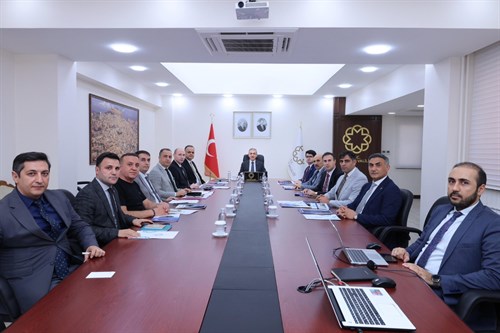 Valimiz Sayın Tuncay Akkoyun Mardin Tekstik Sanayi Faaliyetleri Toplantısına Katıldı